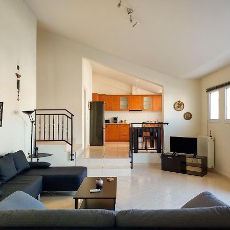 Aura Family Loft Apartment นาฟปลิโอ ภายนอก รูปภาพ