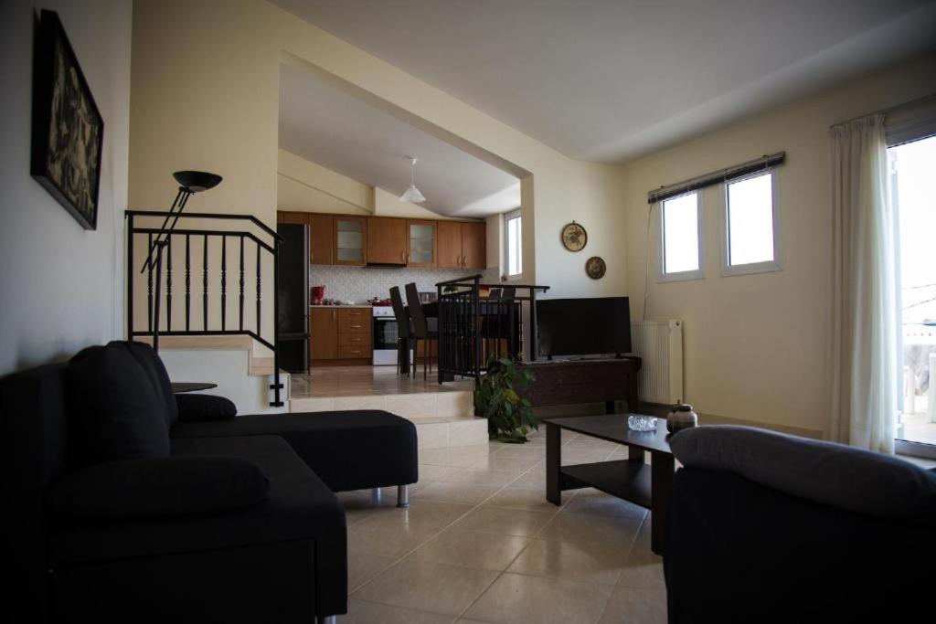 Aura Family Loft Apartment นาฟปลิโอ ภายนอก รูปภาพ